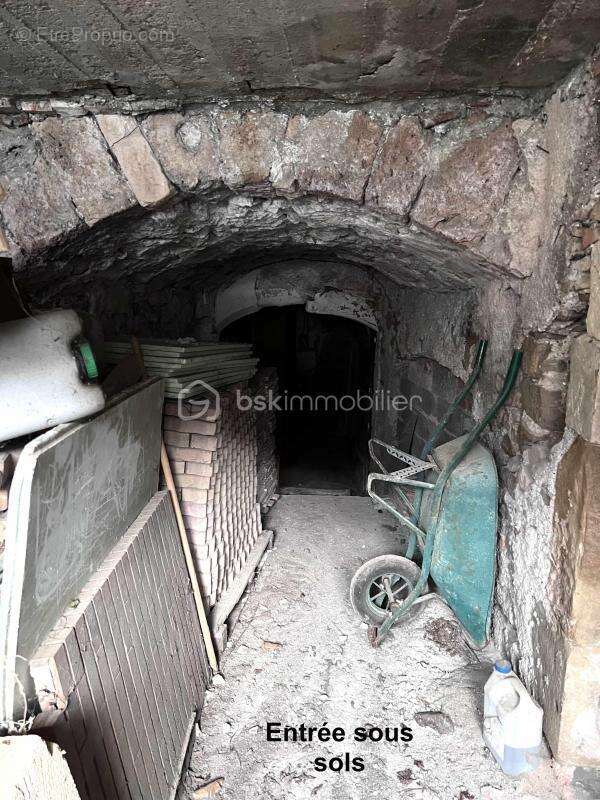 Maison à BEZ-ET-ESPARON