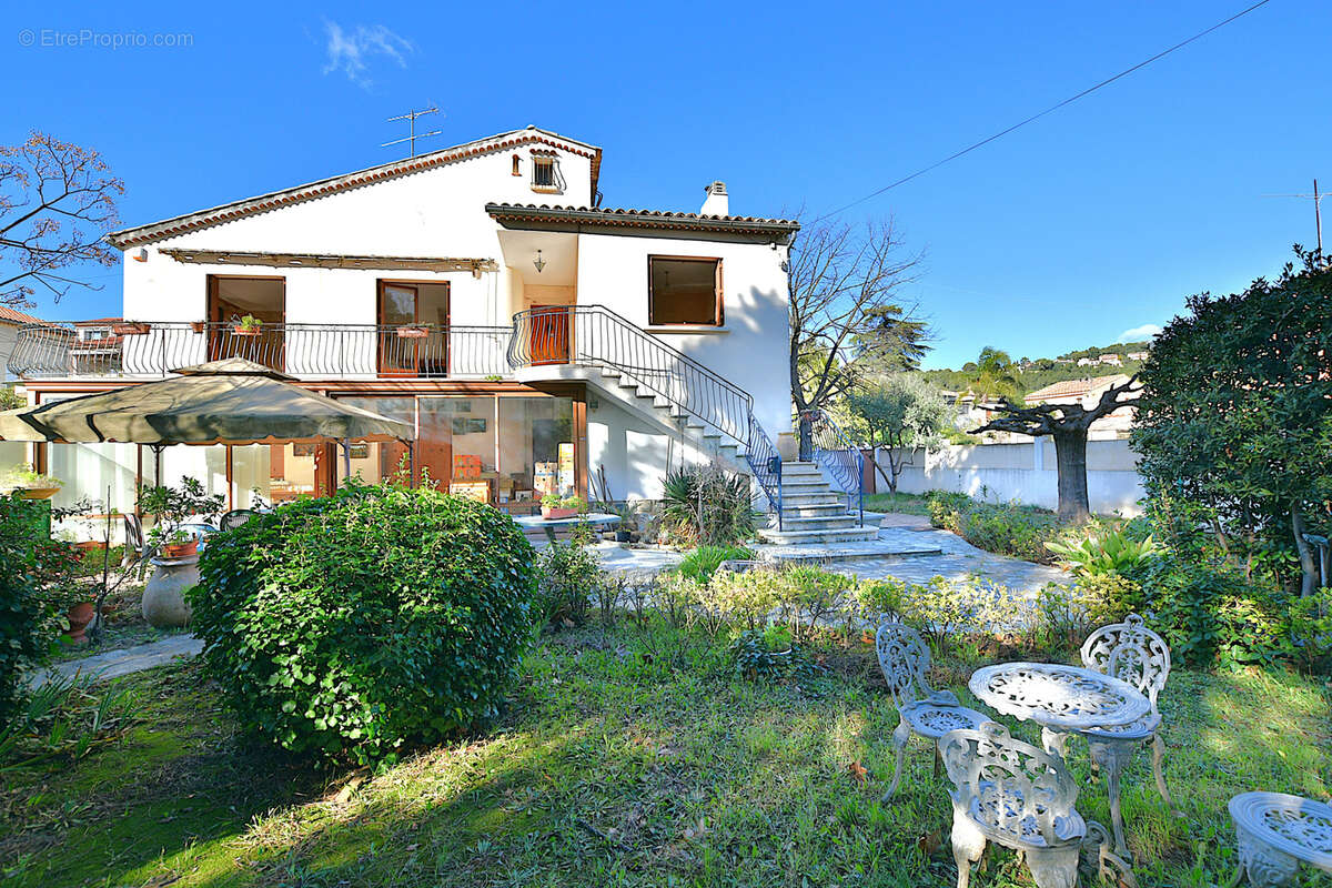 Maison à LA GARDE