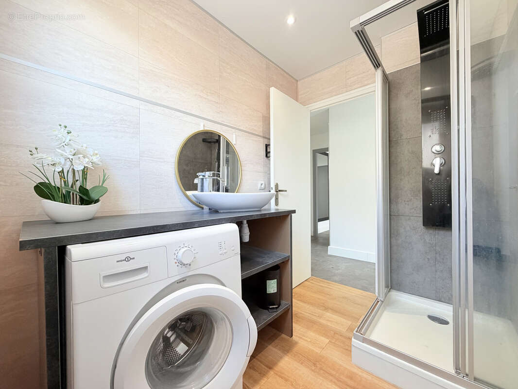 Appartement à SAINT-JEAN-DE-MAURIENNE