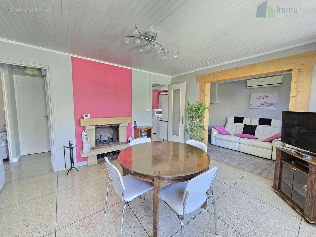 maison 65m2- terrain 221m2 secteur Gravallon-Chassagnon Saint-Fons - photo 5