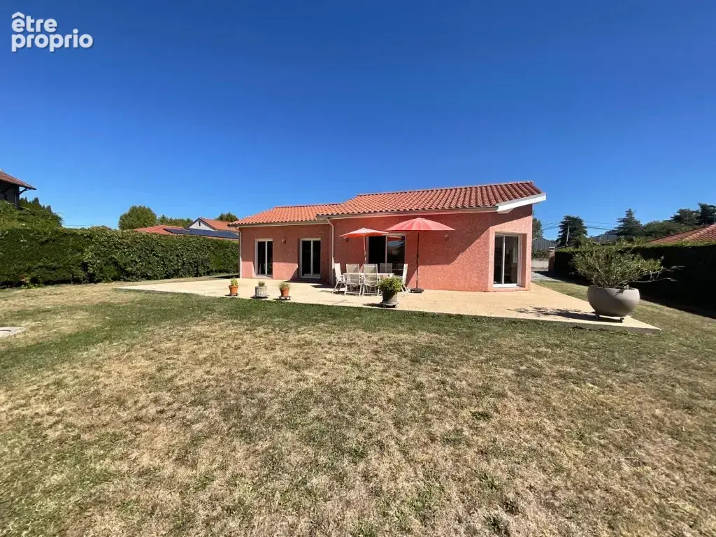Maison récente plain-pied de 120 m2 à Saint Marcellin en Forez - photo 5