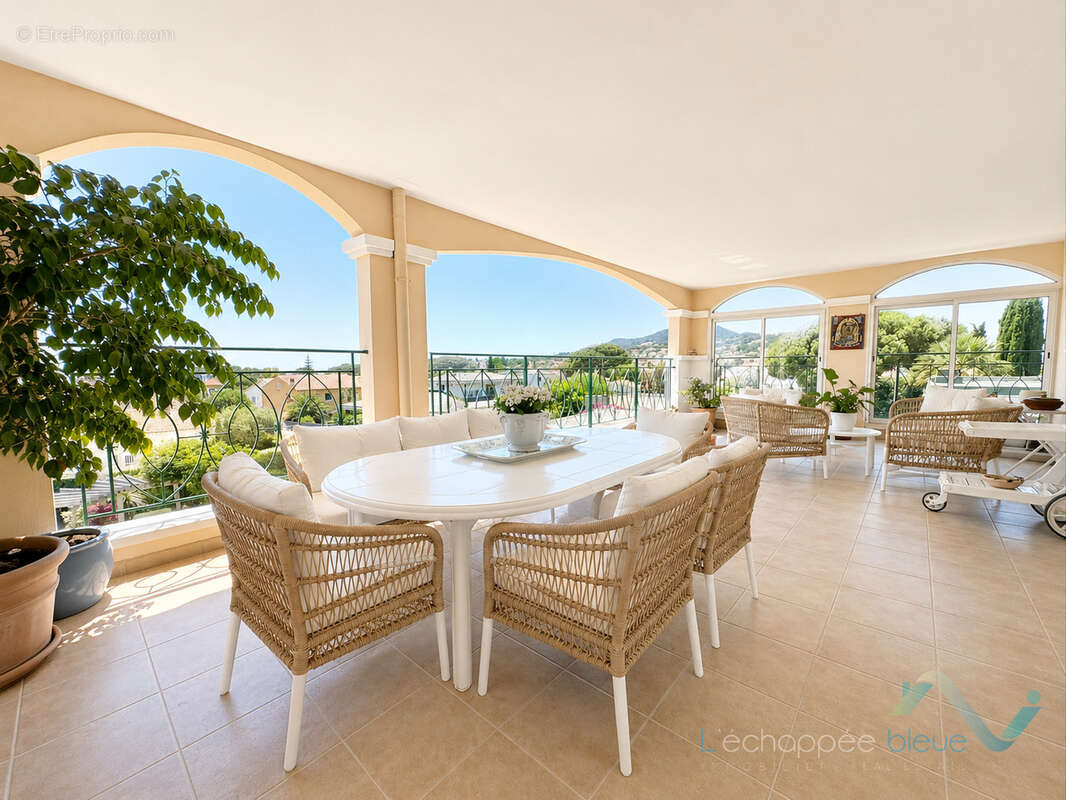 Appartement à CARQUEIRANNE