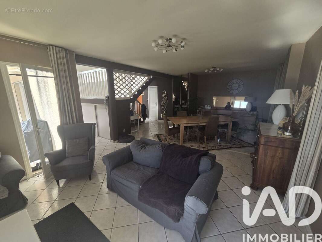 Maison 216 m² à Annonay  - photo 9