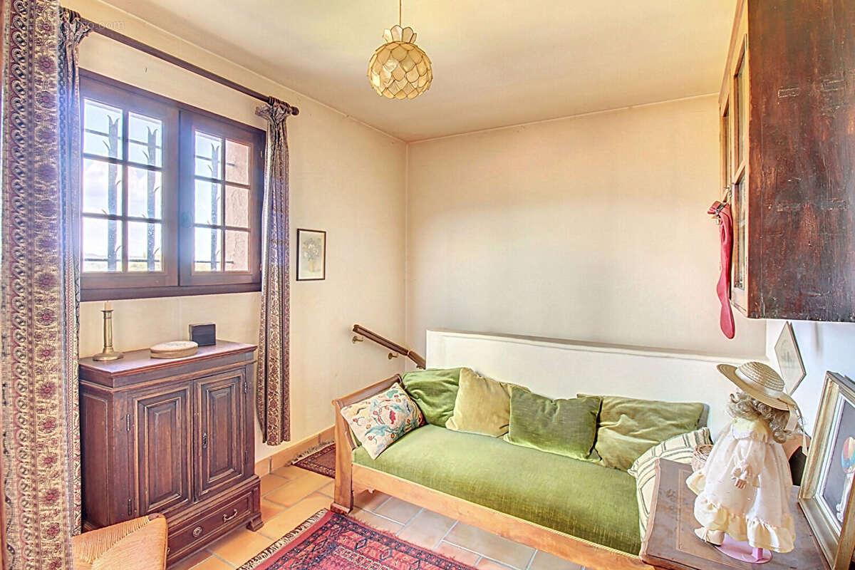 Maison à FIGANIERES