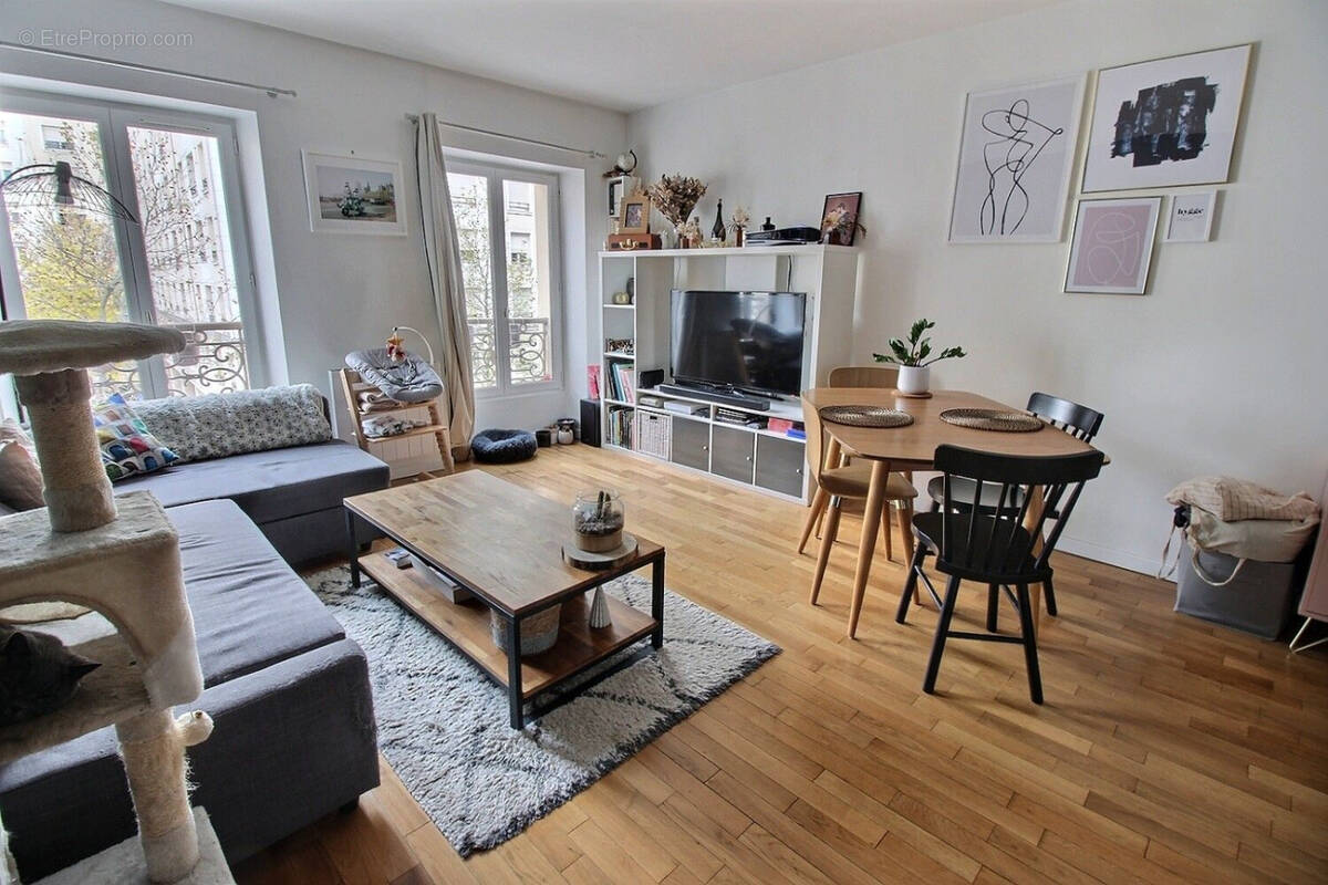 Appartement à ISSY-LES-MOULINEAUX