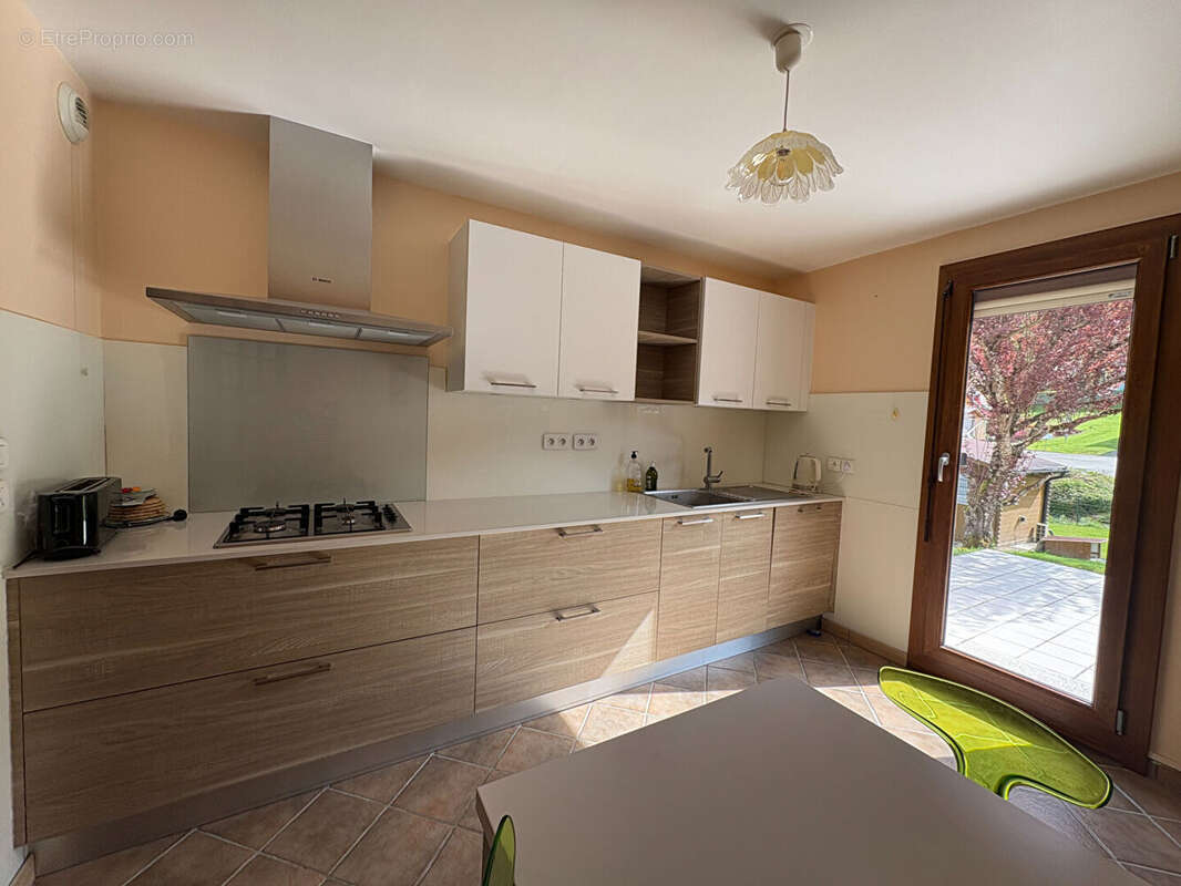 Maison à NEUCHATEL-URTIERE