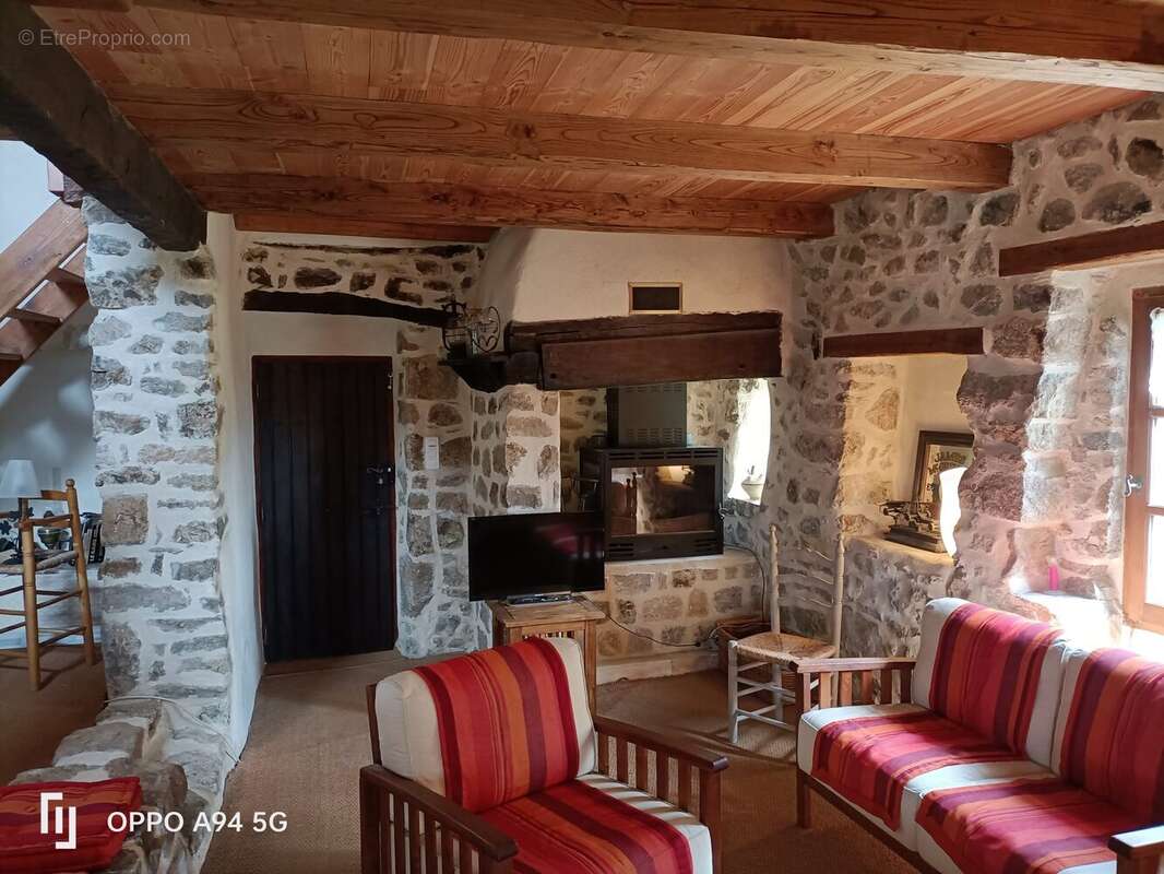 Maison 108 m² à Saint-Pierre-De-Colombier  - photo 5