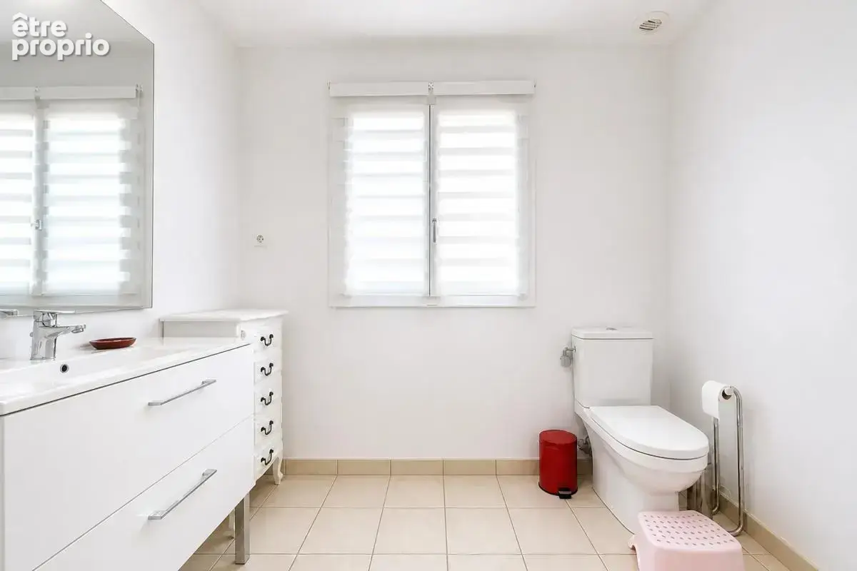 Maison de 11 pièces de 226 m² à Arpenans - photo 12