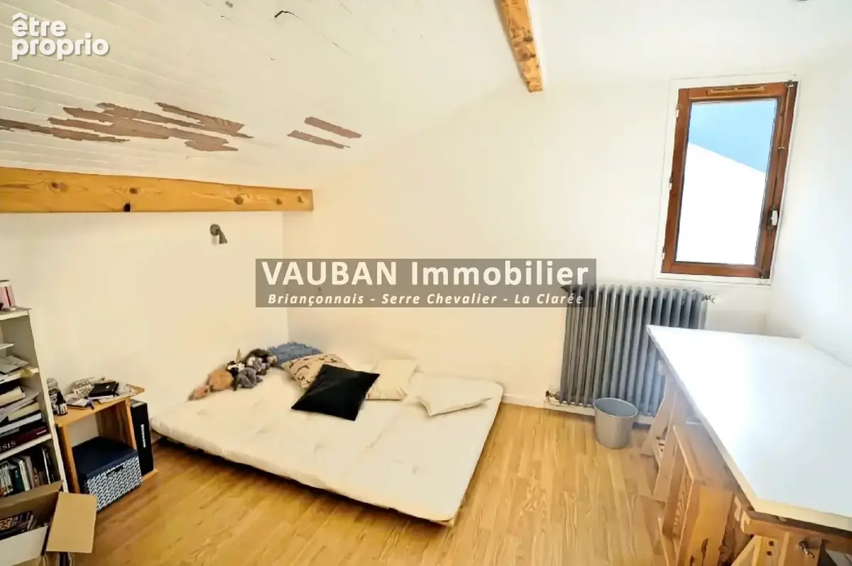 Chalet à fort potentiel - vue montagnes - jardin - la salle-les-alpes - photo 12