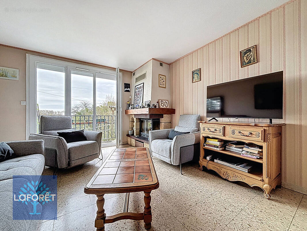 Appartement à CHENNEVIERES-SUR-MARNE