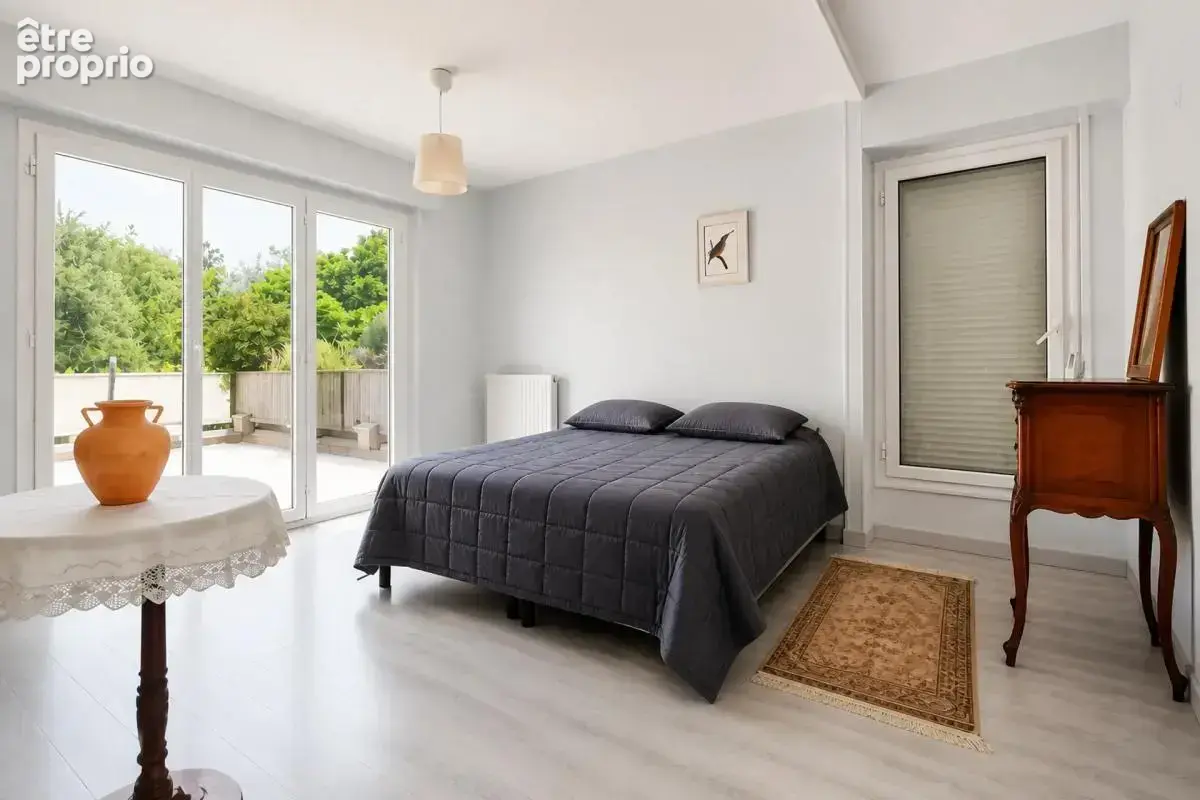 Appartement de 4 pièces de 94 m² à Melun - photo 4