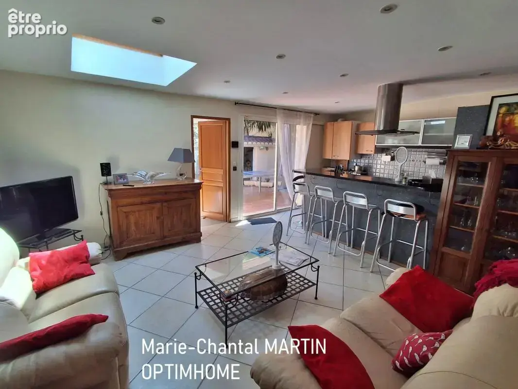 Rez-de-jardin T5 – 91,25 m² Carrez – Jardin terrasse 57,6 m² – 13008 Marseille Prado - photo 6