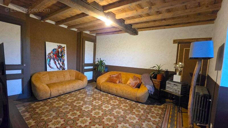 Maison à PEROUGES