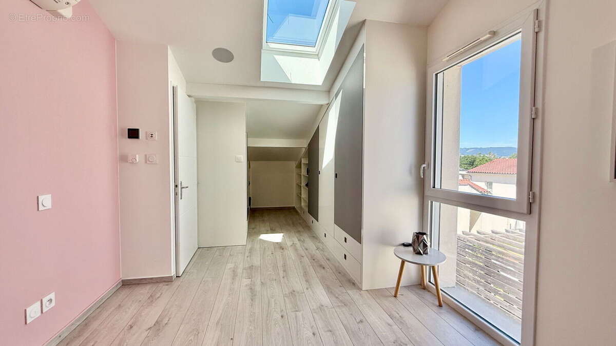 Appartement à BRINDAS