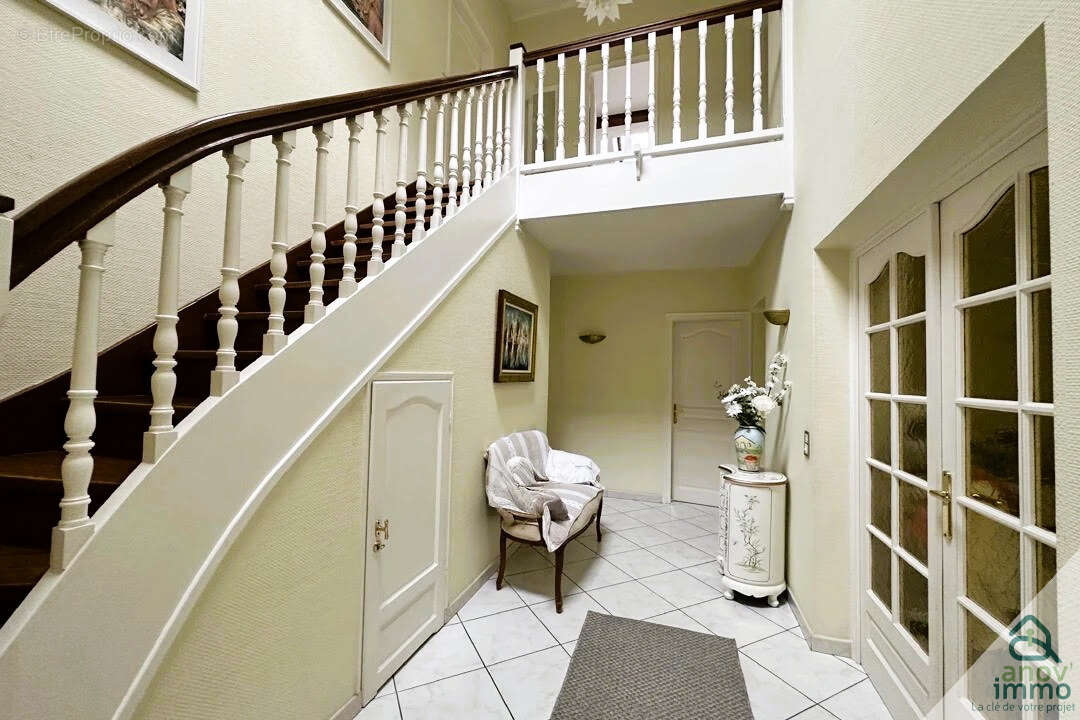 Maison à SAINT-PIERRE-DE-CHANDIEU