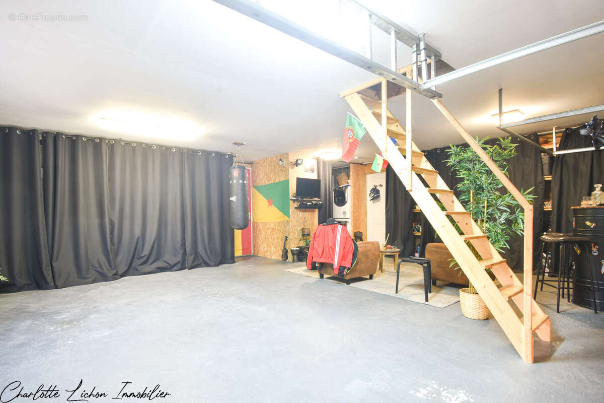 Maison à AULNAT