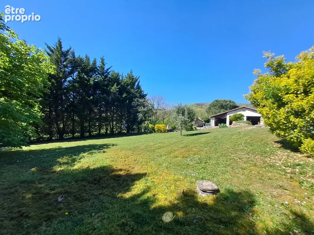 Maison familiale de plain-pied avec véranda, piscine et grand jardin - photo 22