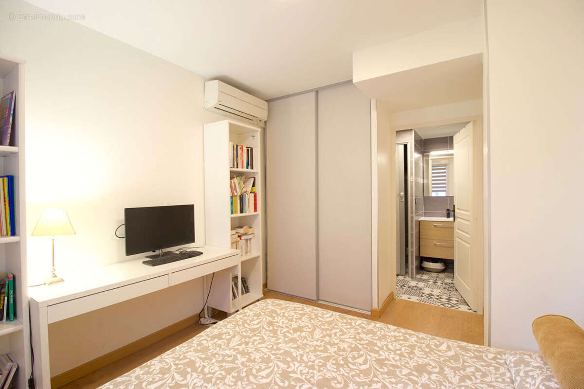 Rives du Lez - T4/T5 de 117 m² avec garage - photo 9
