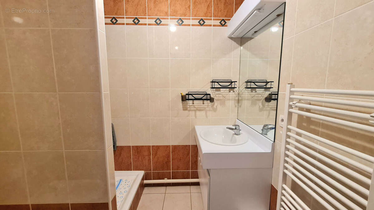 Appartement Saint-Priest 3 pièce(s) 67 m² avec garage et cave - photo 10