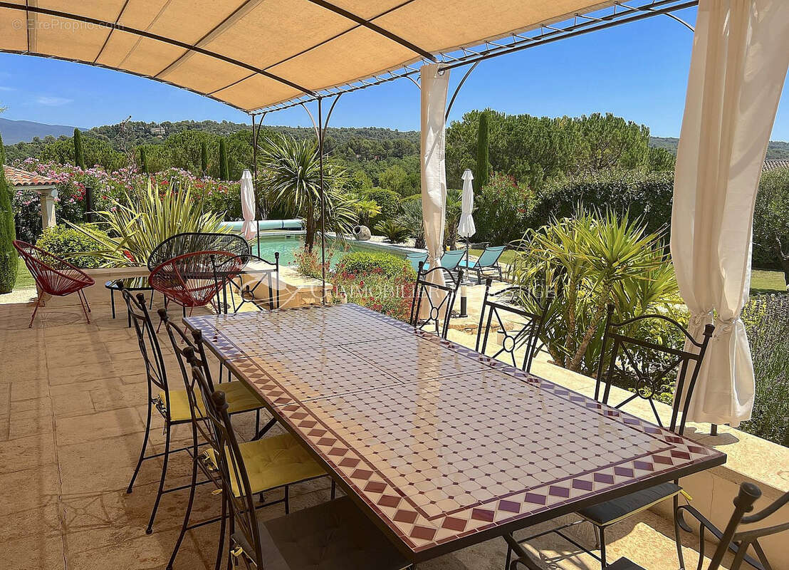 Maison à SAINT-PIERRE-DE-VASSOLS