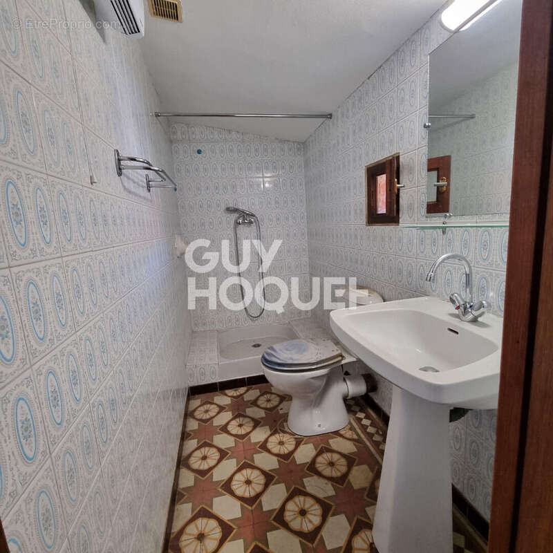 Appartement à ROGNONAS