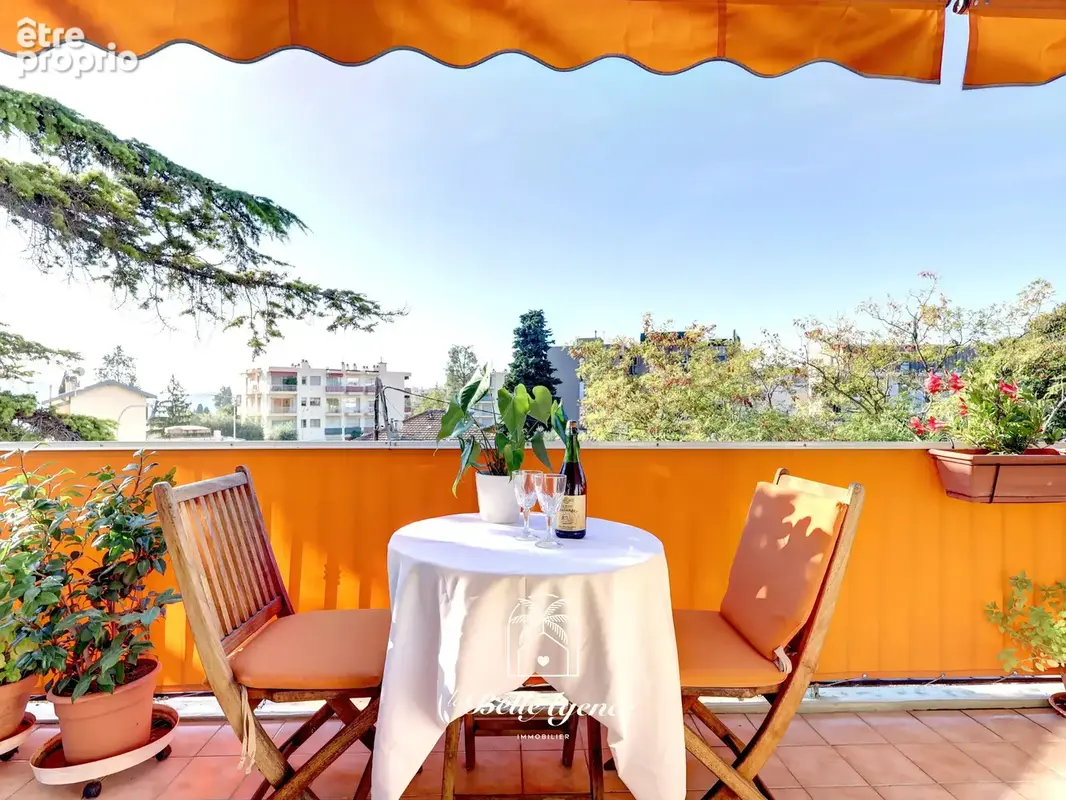 Nice Rimiez -  3P 85m² - Bon état - Terrasse - Garage "Danielle" - photo 3