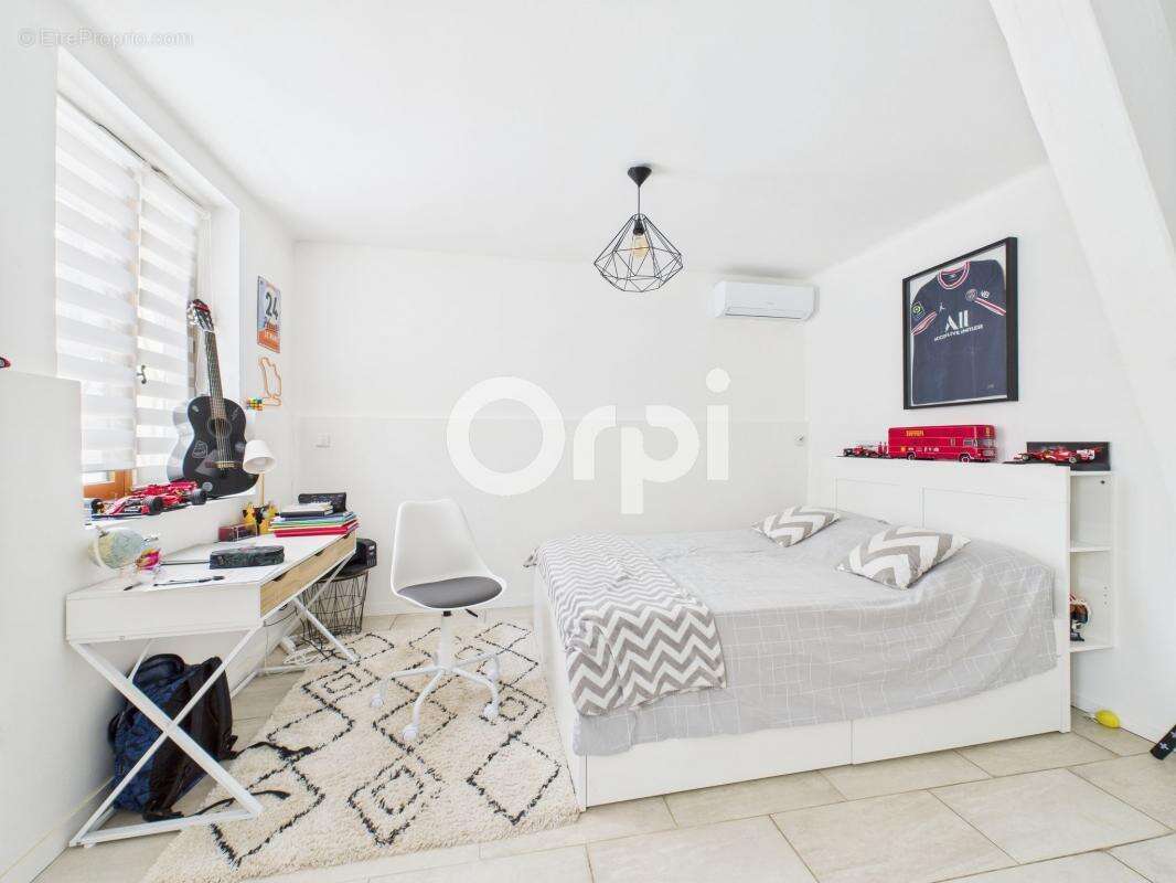 Maison à MANDELIEU-LA-NAPOULE