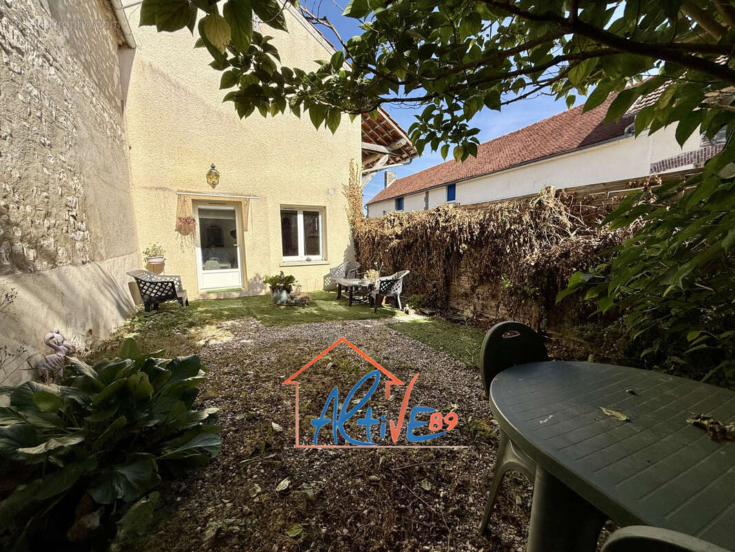 Maison divisée en deux logements   Idéal investissement ou projet familial à Valravillon - photo 11