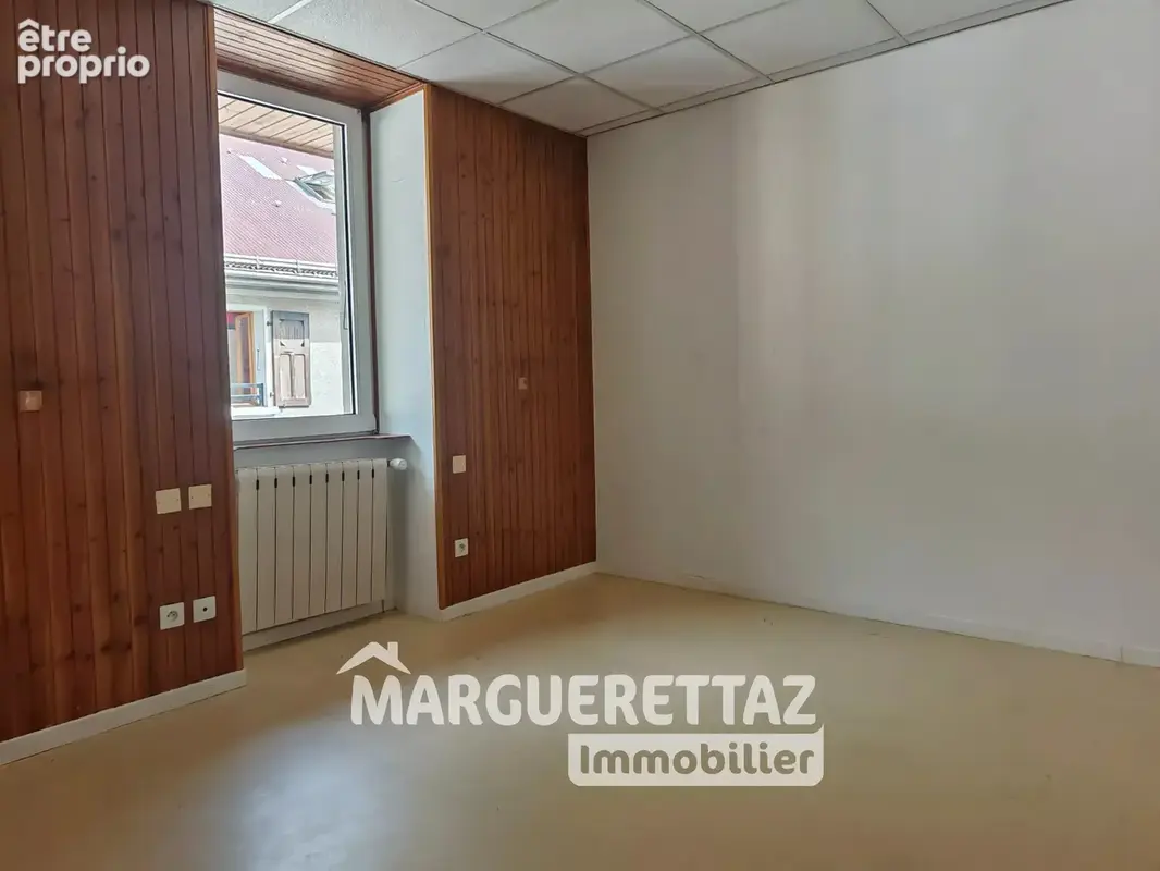 Appartement T4 de 67,7 m² avec balcon – 2ème étage – À rafraîchir - photo 3