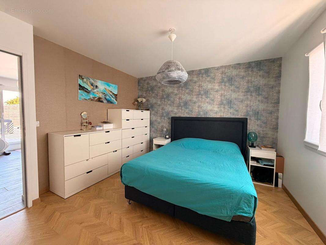 Maison contemporaine d'exception avec piscine couverte à Cholet - photo 11