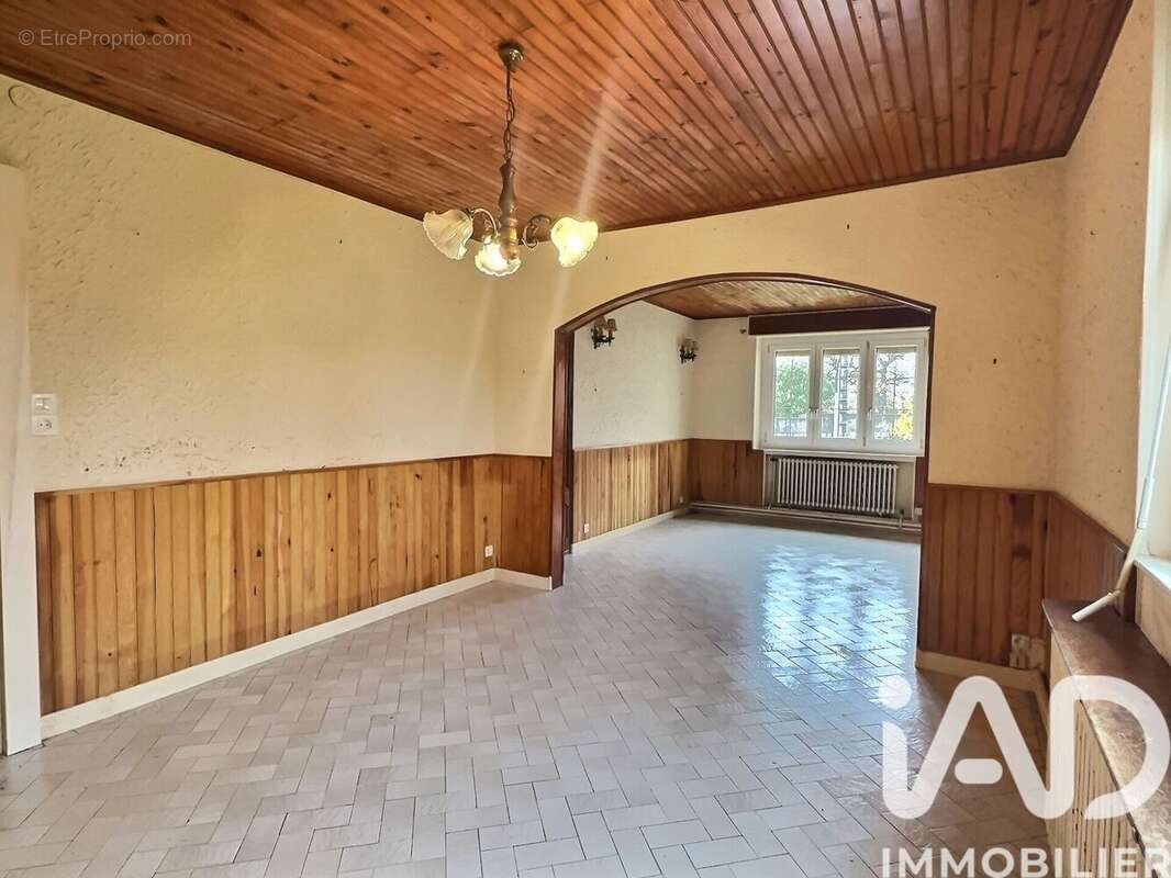 Photo 3 - Maison à AUDUN-LE-ROMAN