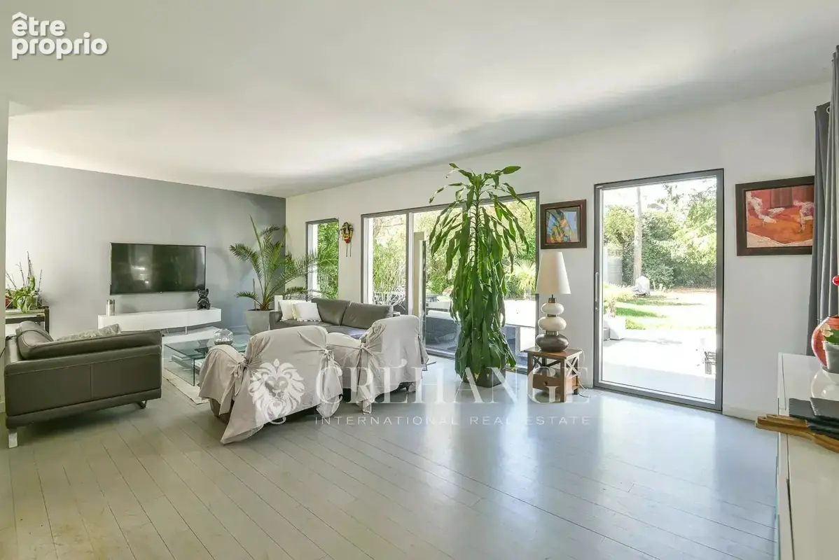 La Celle-Saint-Cloud — Maison familiale contemporaine avec piscine, hammam et jardin paysagé - photo 3