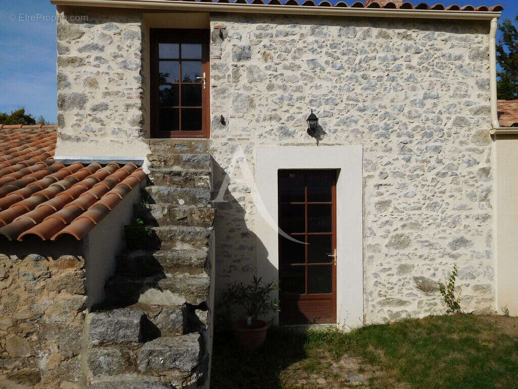 Maison à SAINT-AVAUGOURD-DES-LANDES