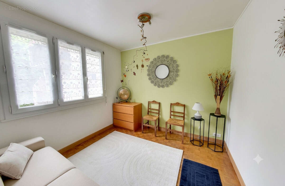 Appartement à OZOIR-LA-FERRIERE
