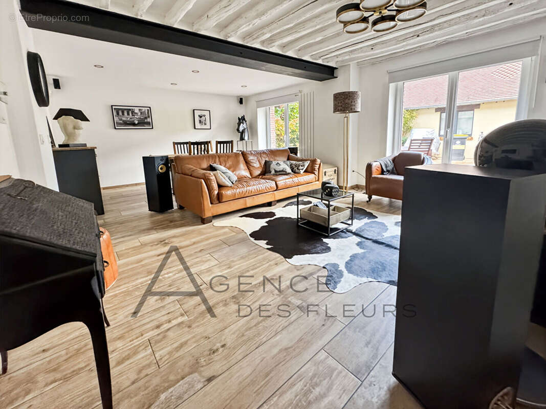 Maison à TOURVILLE-LA-RIVIERE