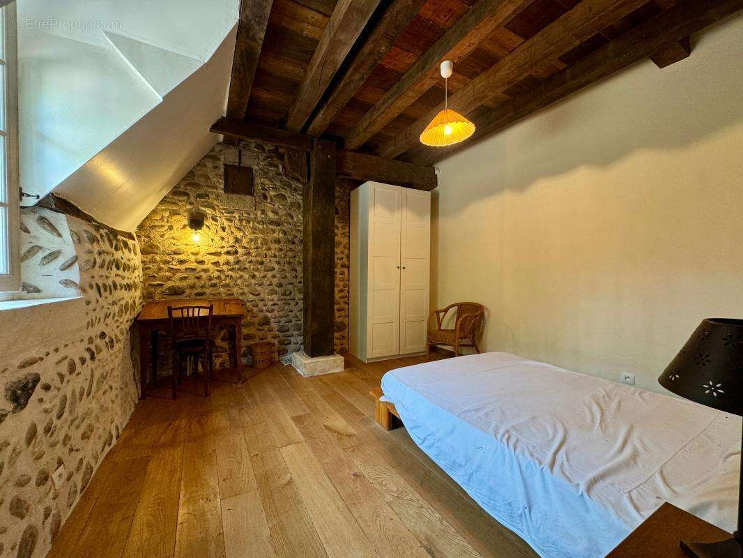 Maison à LASCLAVERIES