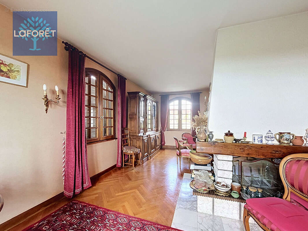 Maison à CHAUMONT