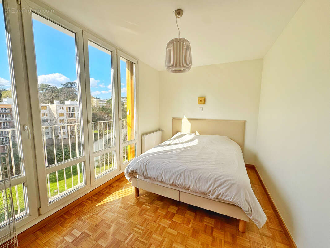 Appartement à LA MULATIERE