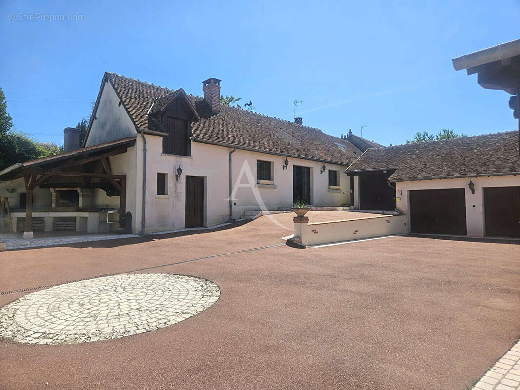 Maison à MONTHOU-SUR-CHER