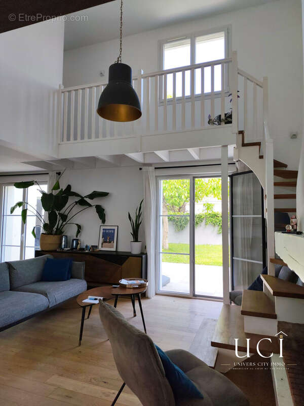 Maison 172 m² à Les Sorinieres  - photo 8