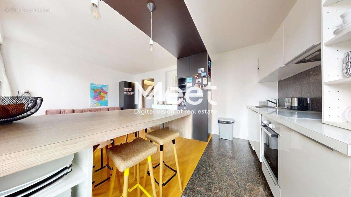 Appartement à PARIS-18E