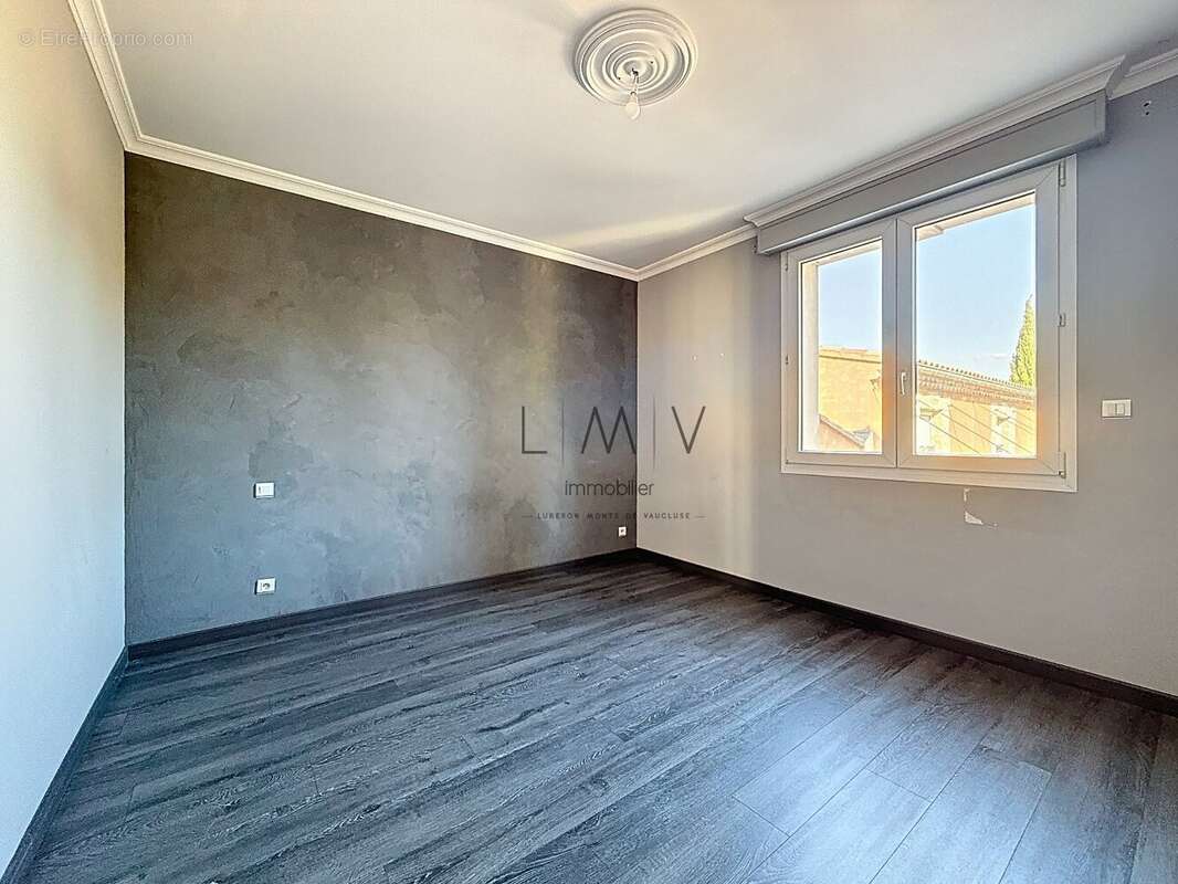 Maison à L&#039;ISLE-SUR-LA-SORGUE