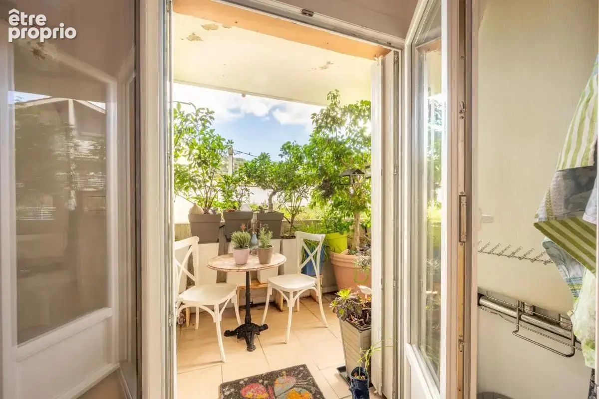 83300 draguignan - résidence  le nartuby- 3 pièces - 2 chambres - 76.0 m² - appartement  totalement renove - balcons et cave - photo 7