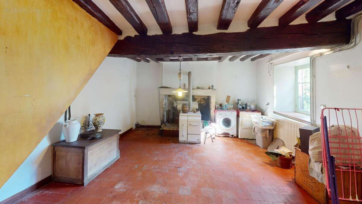 Maison à SURY-EN-VAUX