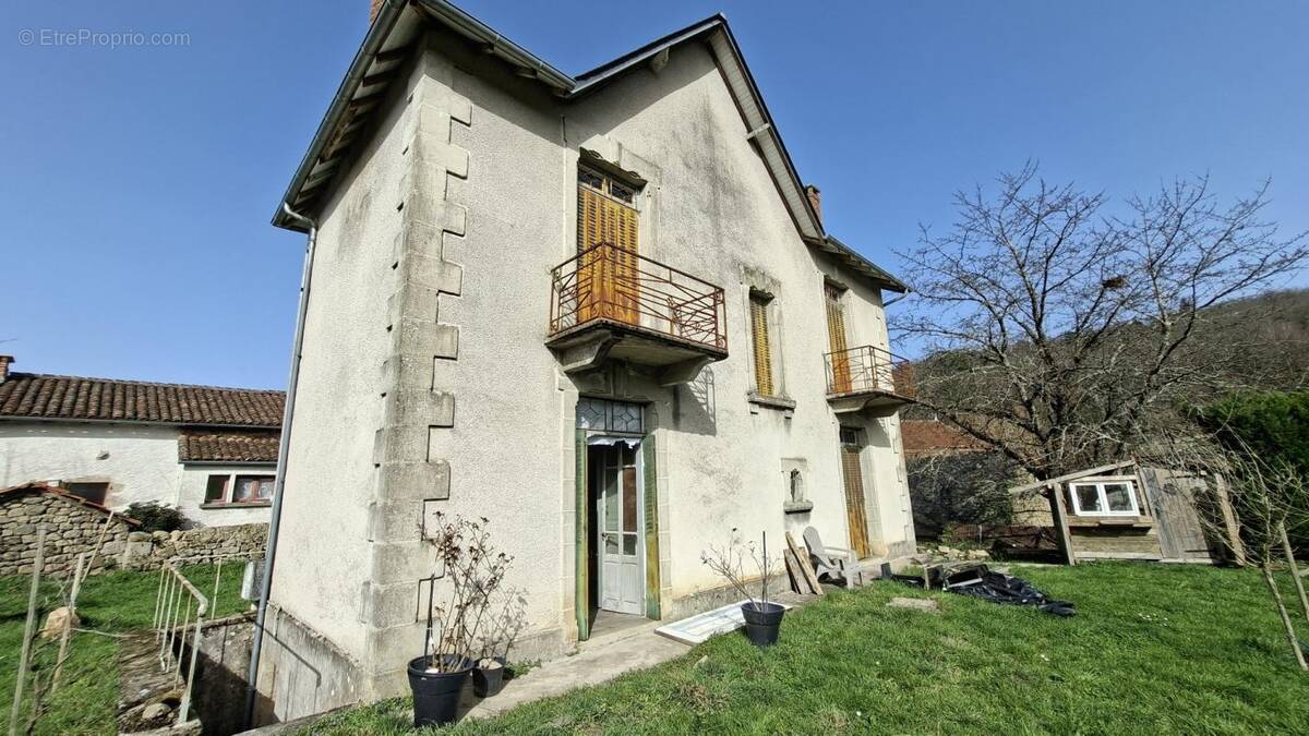 Maison à TEYSSIEU