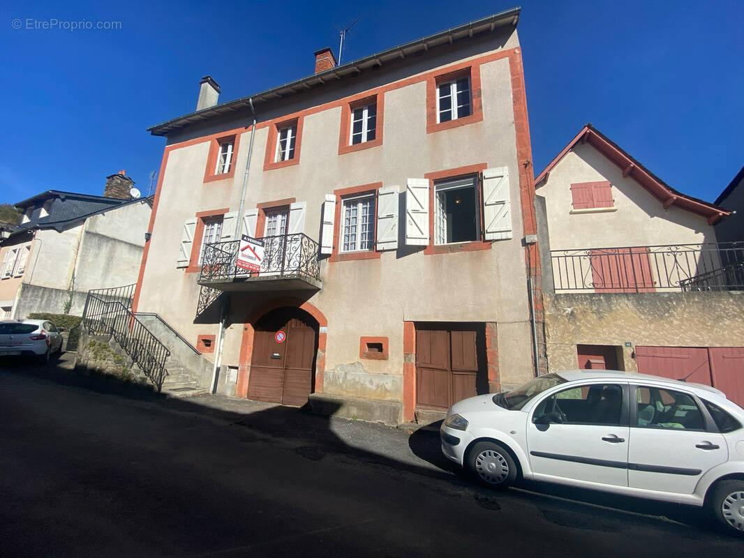Maison à VOUTEZAC