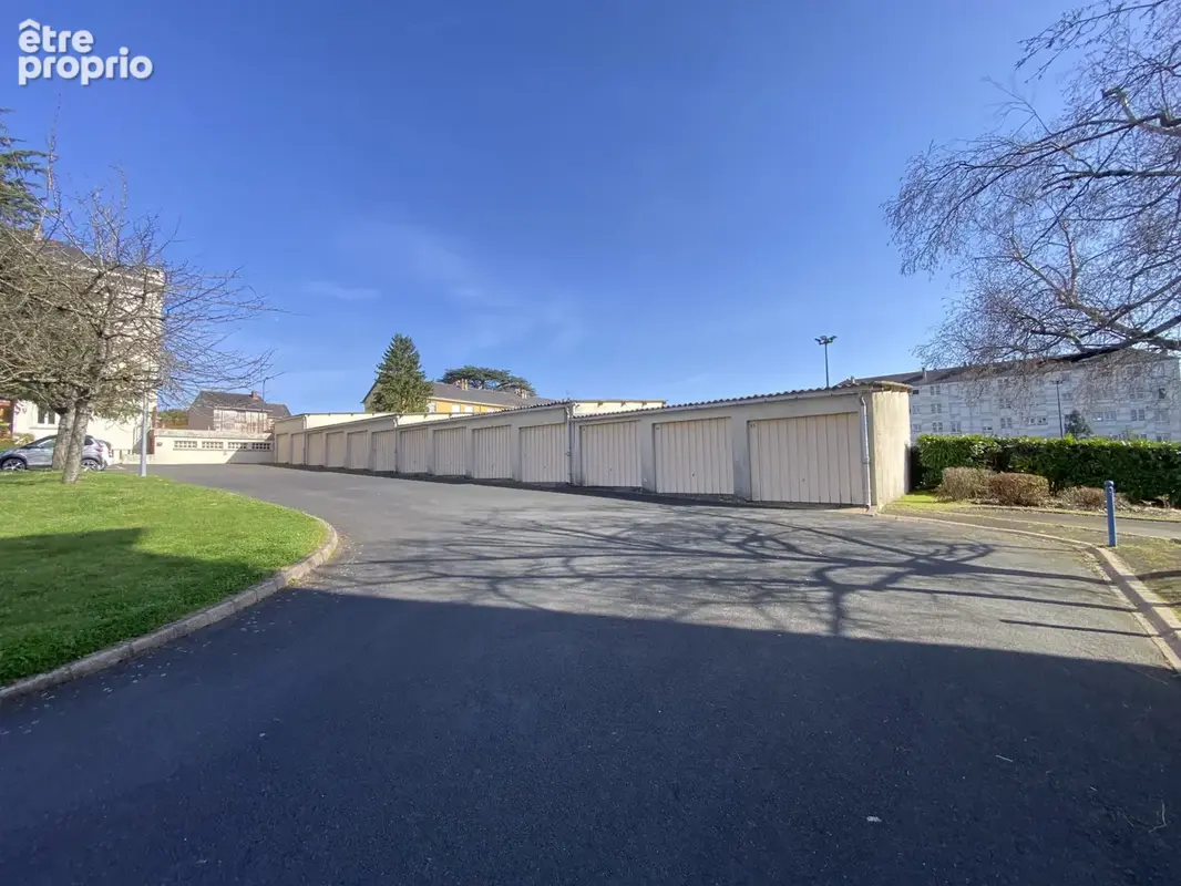 Appartement 6 pièces 85 m² à vendre à Saumur (49400) - photo 2