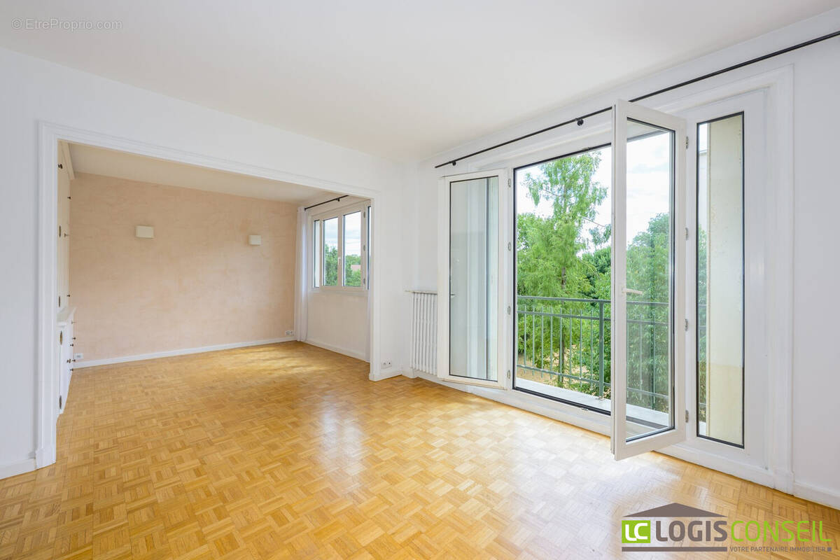 Appartement à BOURG-LA-REINE
