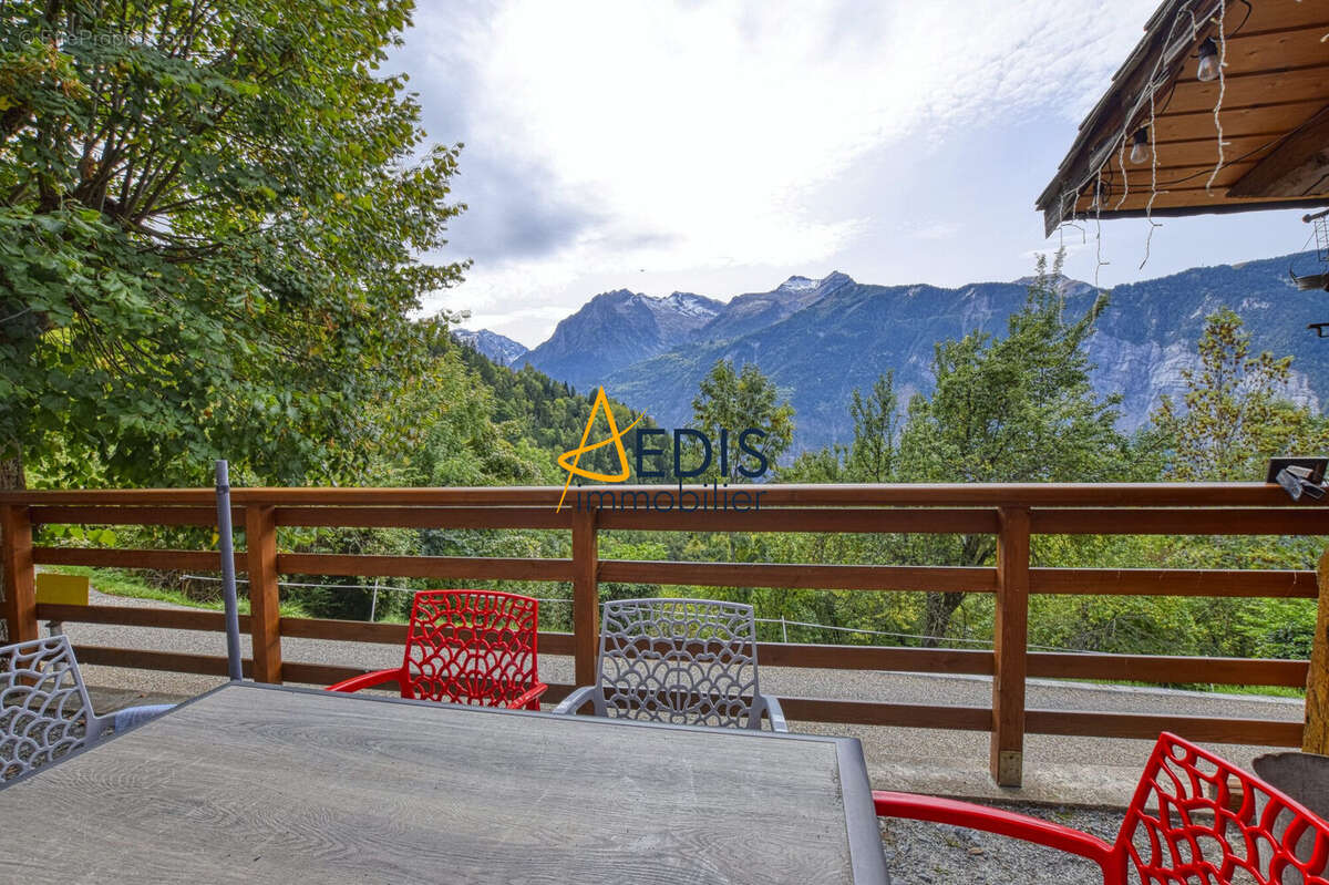Terrasse - Maison à LA GARDE