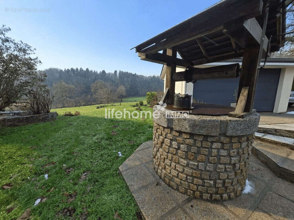 Maison à SAINTE-FEYRE